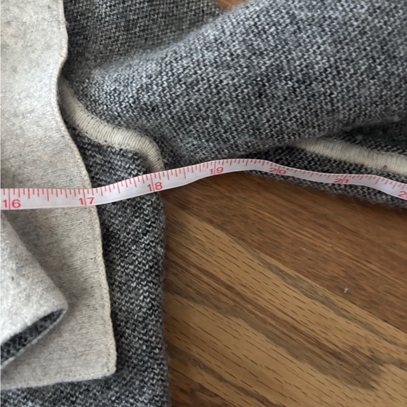 Skull Cashmere Cardigan Sweater S Gray and Cream Long Sleeve Open Front Wool - Picture 4 of 11